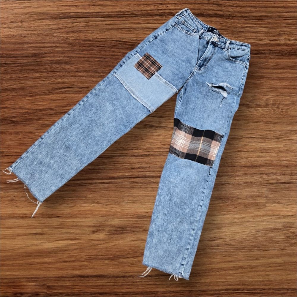 Hollister Patched Raw Hem Ultra High Rise Mom Denim Jeans
